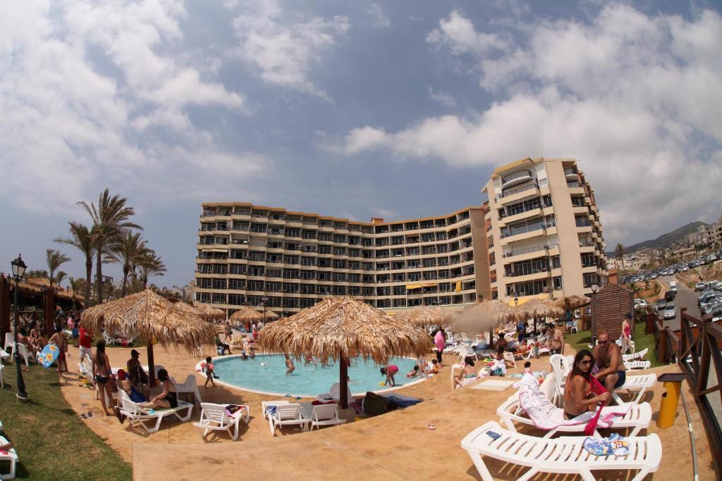 Sawary Beach Hotel Батрун Екстер'єр фото