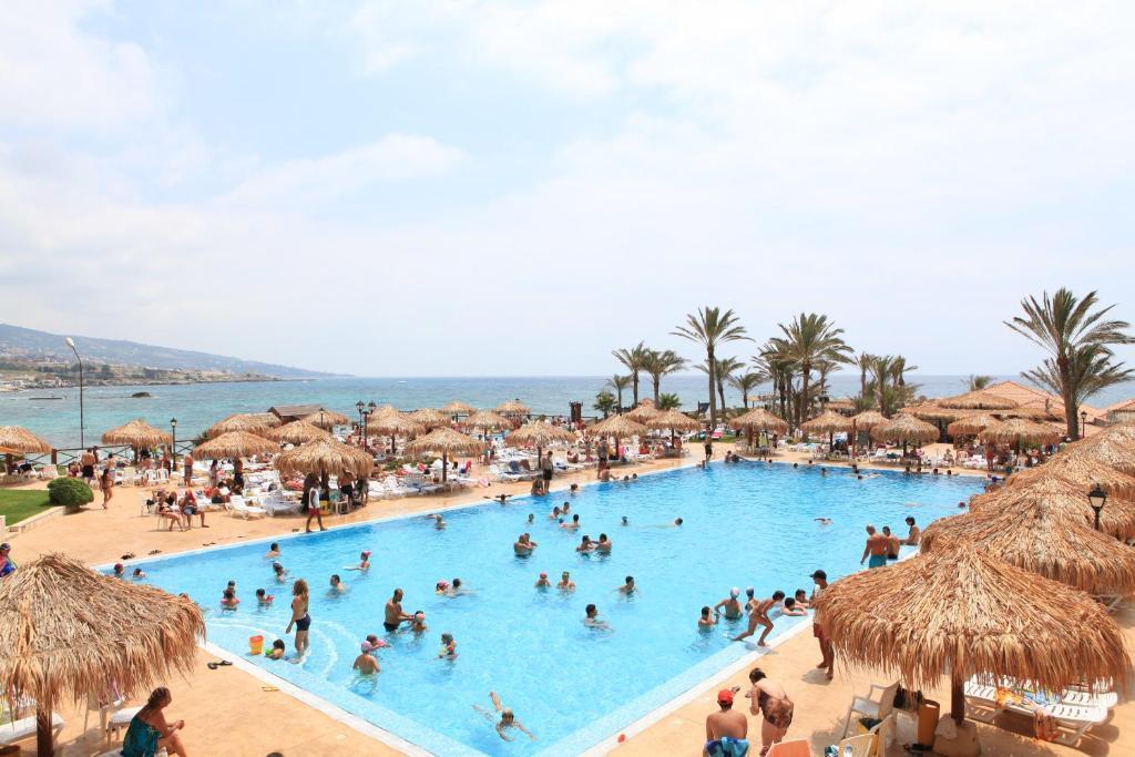 Sawary Beach Hotel Батрун Екстер'єр фото