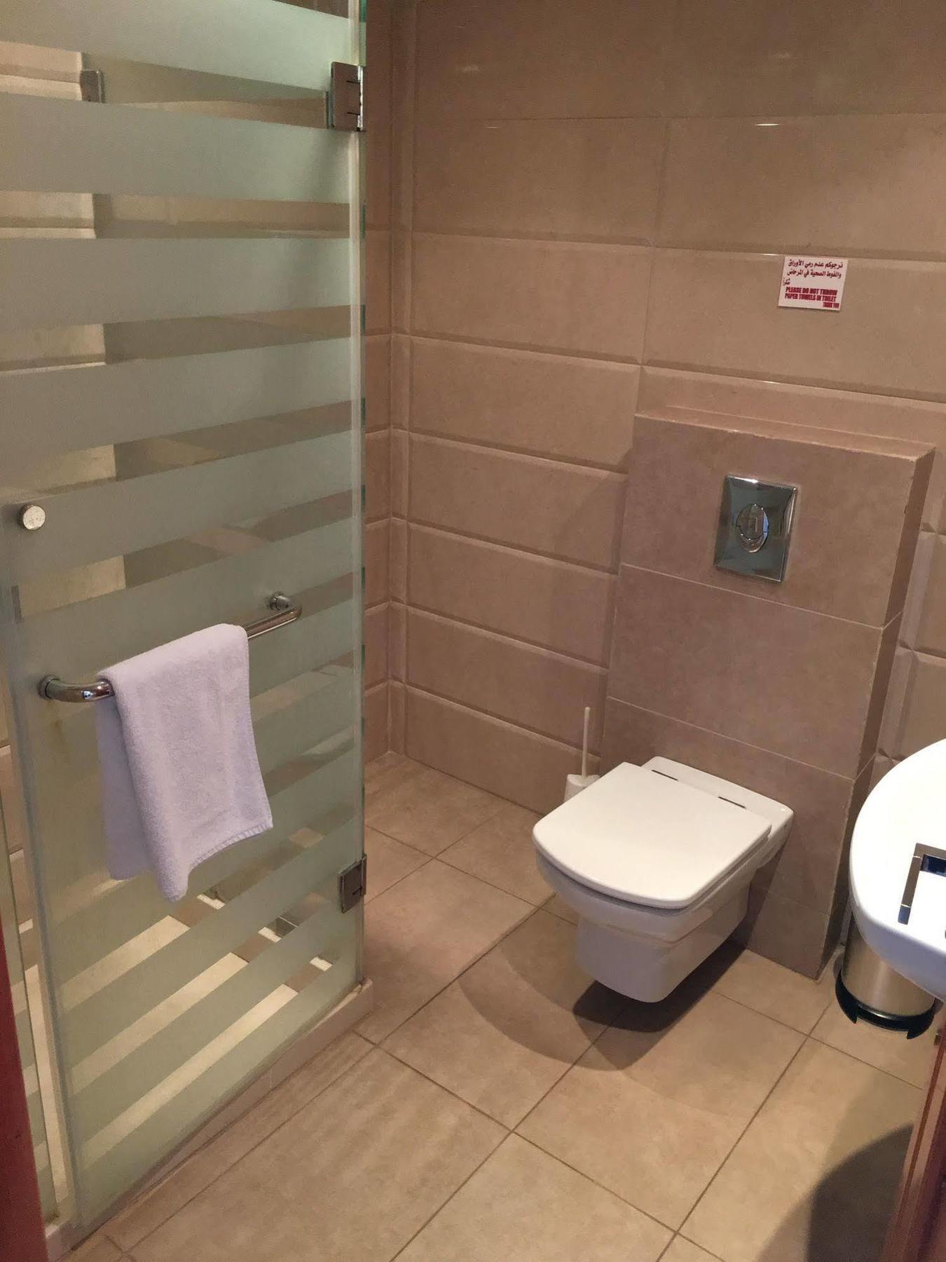 Sawary Beach Hotel Батрун Екстер'єр фото