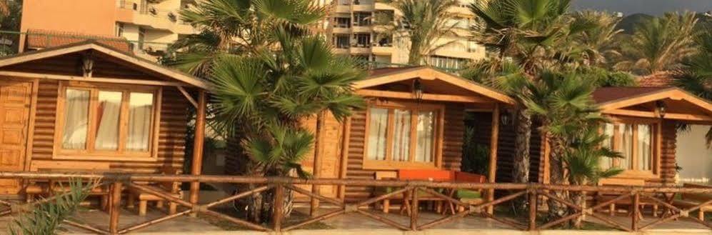 Sawary Beach Hotel Батрун Екстер'єр фото